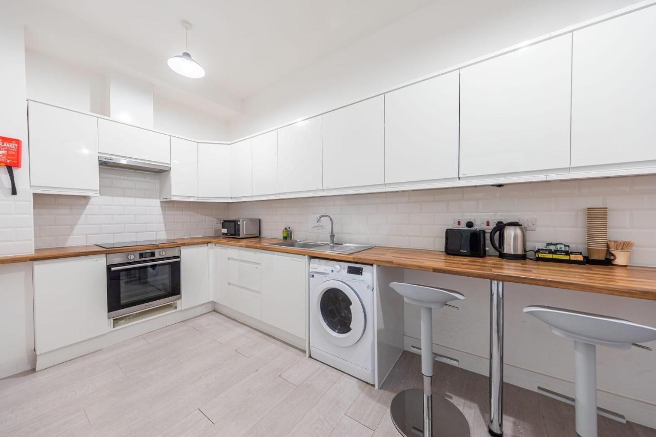 Boutique Modern Hotel Room For Two Near Tube And Bus Stations Londra Exterior foto